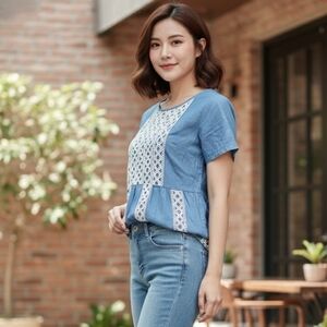 Journey Five Women's Light Wash Denim/Jean Embroidered Short Sleeve Top Small
